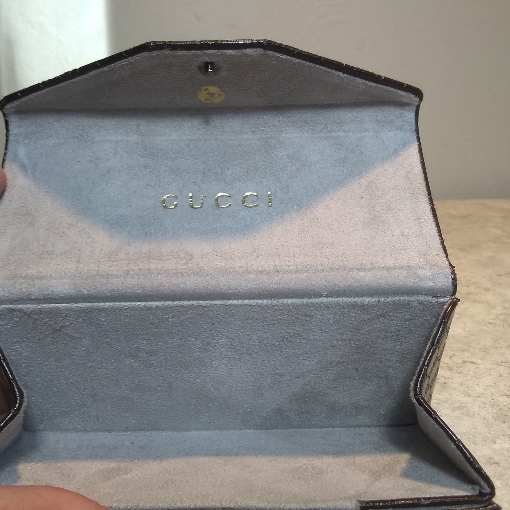 Gucci GG Logo trifold sunglasses eyeglasses case